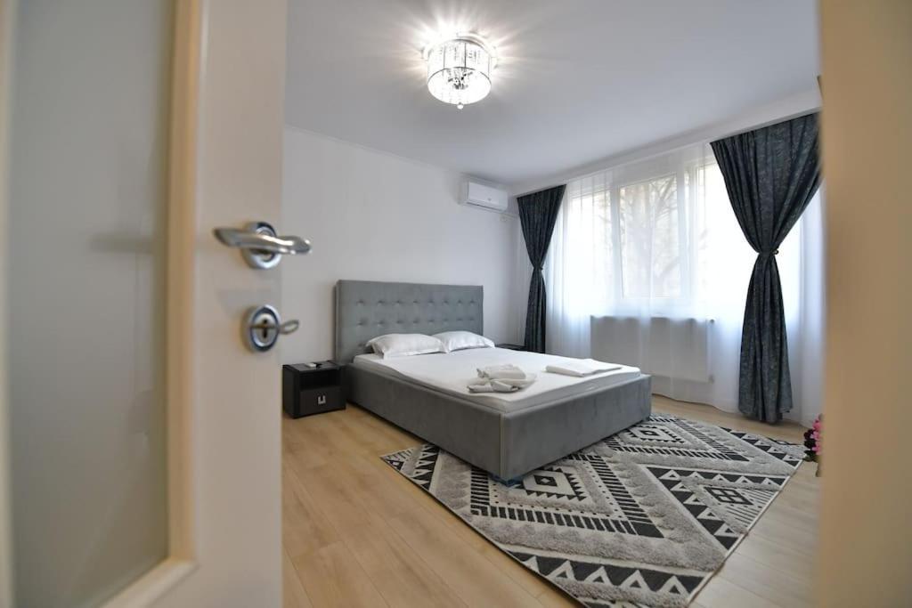 Luxury Studio / M Romancierilor Bucharest Exterior photo