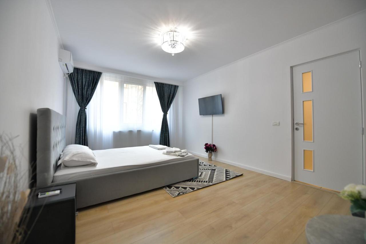 Luxury Studio / M Romancierilor Bucharest Exterior photo